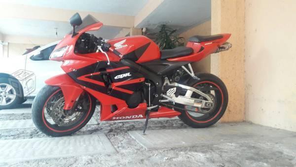 Honda cbr 600 rr -06