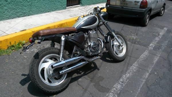 Motocicleta barruchi Brat- racer -03