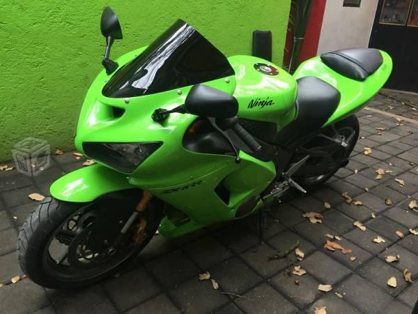 Kawasaki 636 Impecable Power Comander -05