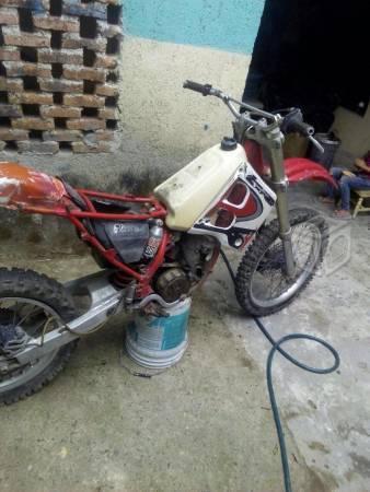 Moto honda crf250 -89