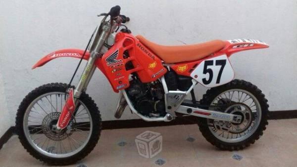 Se vende moto Cross Honda -90
