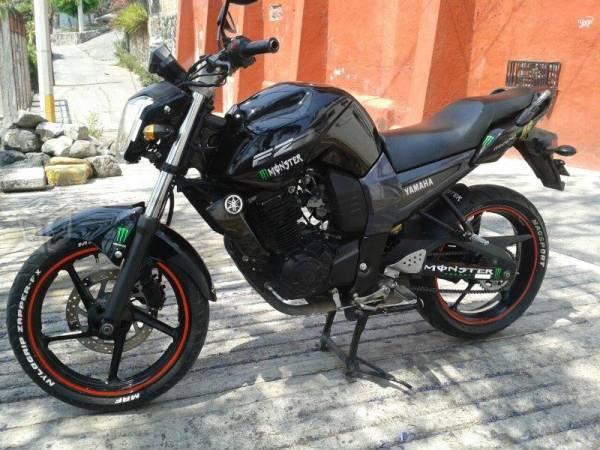 Yamaha fz16 negra -12