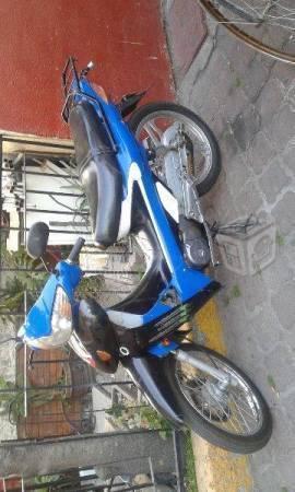 Motocicleta Dinamo