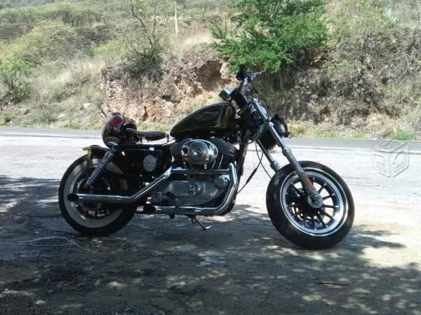Harley Davidson Sportster Iron 883 Bobber Style -03