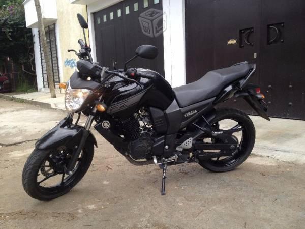 Moto Yamaha FZ16 Mod