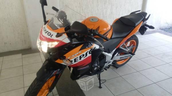 Honda 250 repsol cambio -15