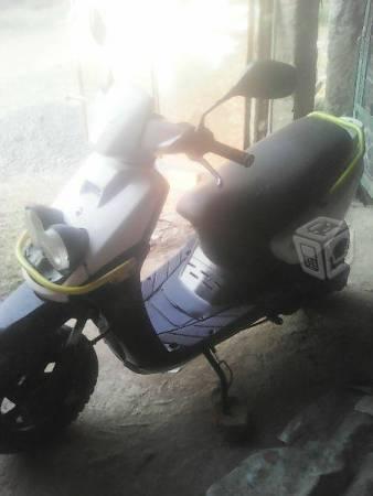 Yamaha biwis blanca -08