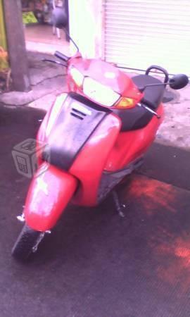 Motocicleta honda activa 100cc