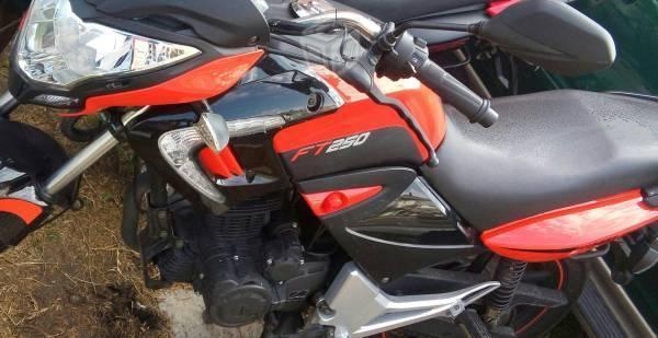 Motocicleta FT 250 cc. mod.2015 -15