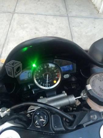 Yamaha r1 exelentes condiciones -07