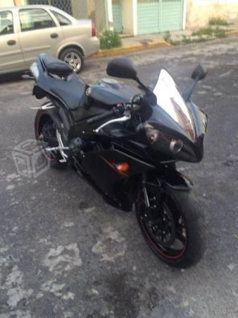 Yamaha r1 exelentes condiciones -07