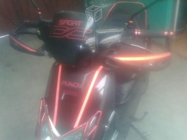 Scooter ws 175 emplacada -13