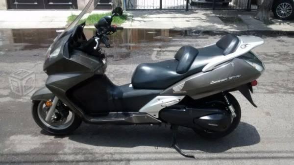 Honda Silver wing, como nueva, posible cambio -05