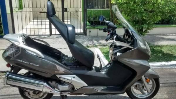 Honda Silver wing, como nueva, posible cambio -05