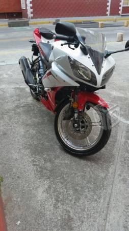 R15 yamaha -14