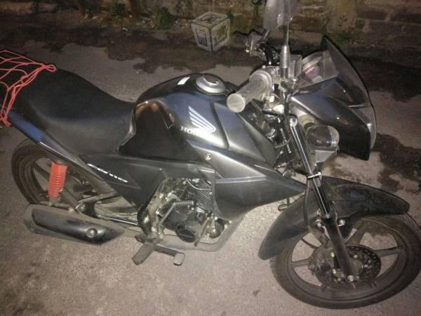 Moto Honda CB1 -15