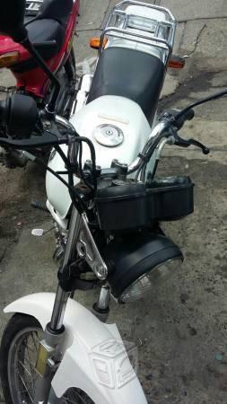 Moto ybr 125 -11