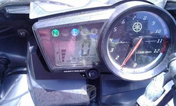 Yamaha r15 v/c -11