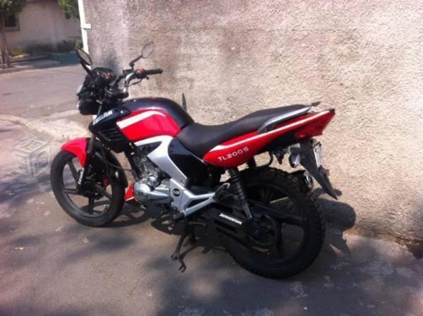 motocicleta 200cc único dueño j