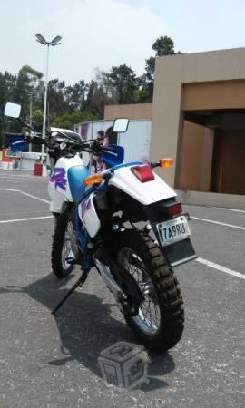 Suzuki DR350 impecable -95