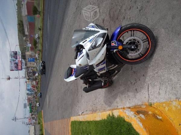 Yamaha r15 -14