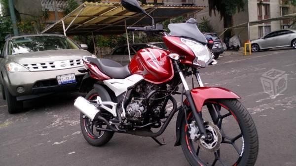 Excelente bajaj 125 st -15