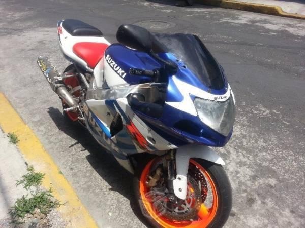 SUZUKI GSX R600 p/c x tienda o negocio -02