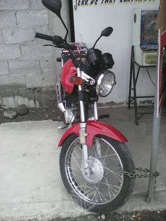 Motocicleta Yamaha -12