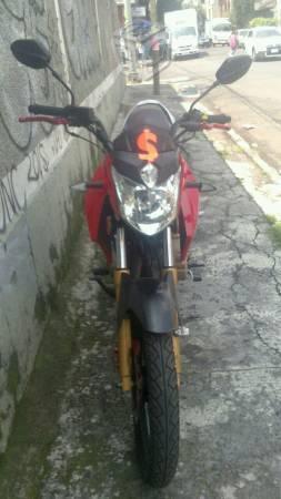 Motocicleta 200 -16