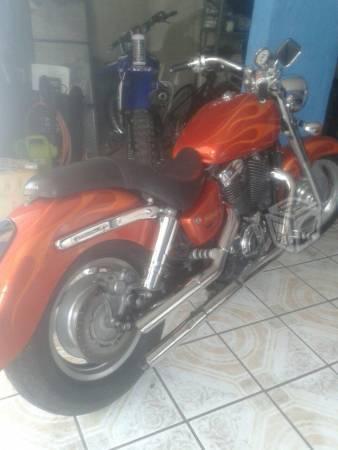 Honda shadow sabre 1100 checala -02