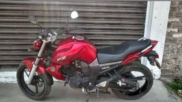 Yamaha fz buen manejo -11