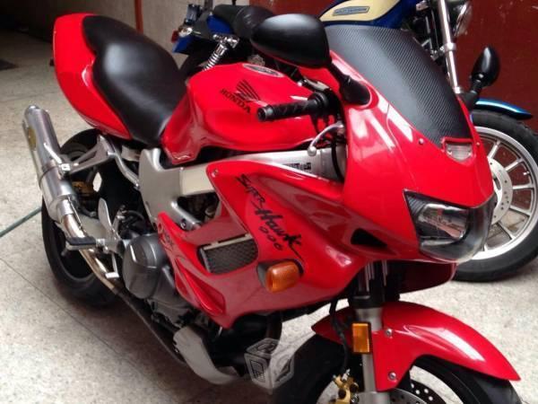 Honda vtr 1000cc firestorm -98