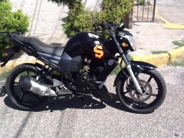 Yamaha fz16 al 100 con placas y tarjeta -12