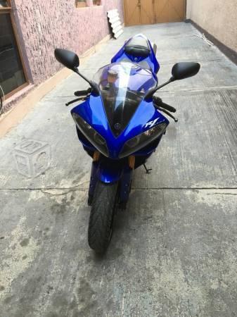 Yamaha R1 muy conservada -08