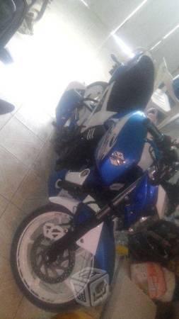 MOTO FZ16CD -13