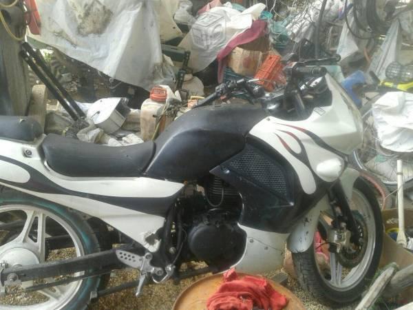 Moto italika RT200 -09