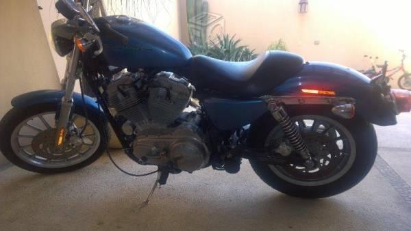 Moto harley 883 -05