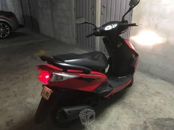 Moto Yamaha 125cc -14