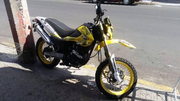 motocicleta dm 150 -14