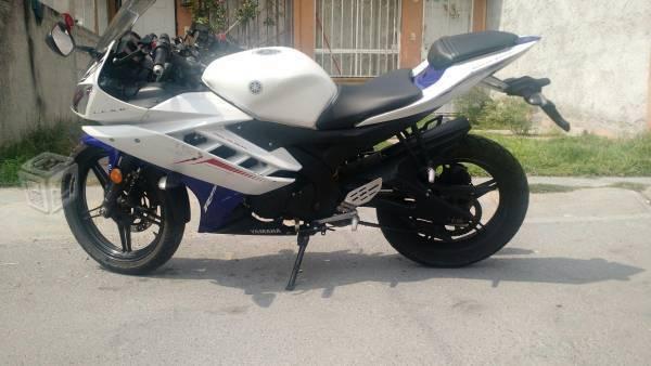 Yamaha R15 -14 excelente estado -14