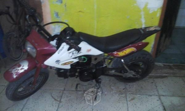 Motocicleta Honda -02