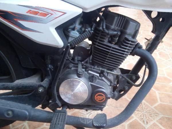 Motocicleta Keeway 150 cc 5 velocidades -15