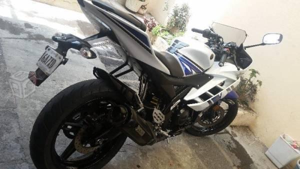 Yamaha R15 -14