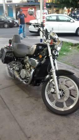 Moto Kawasaki vulcan 750 -02