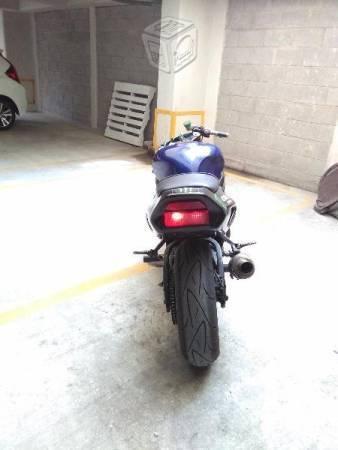 HONDA CBR 900cc cambio por cc. menor -97