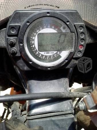 Moto Kawasaki zx10r -05