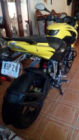 Pulsar edicion espesial -16