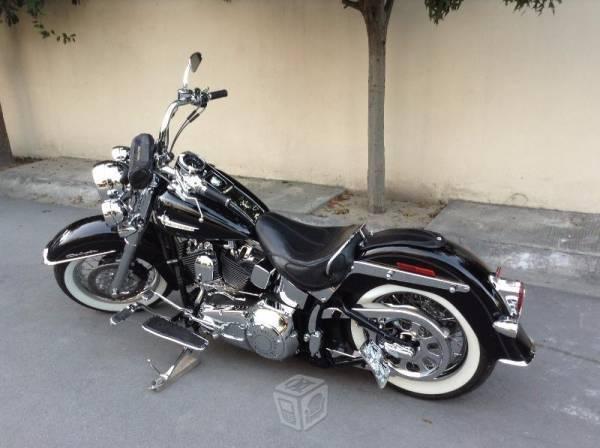 Harley Davidson Softail Deluxe -05
