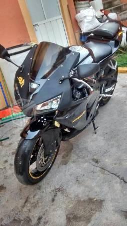 Honda cbr rr 600 -06