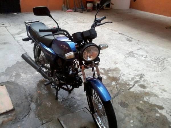 Moto italika para trabajar -13